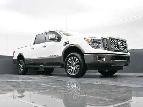 Used 2019 Nissan Titan Platinum Reserve w/ Platinum Utility Package AWD/4WD image 47