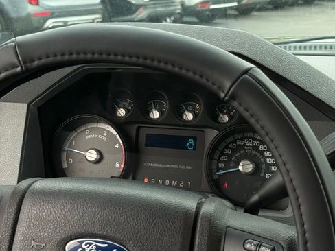 Used 2015 Ford F250 XLT w/ FX4 Off-Road Package image 8