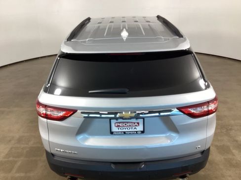 Used 2019 Chevrolet Traverse LT w/ LT Premium Package FWD image 11