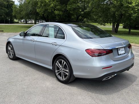 Used 2022 Mercedes-Benz E 350 4MATIC Sedan image 4
