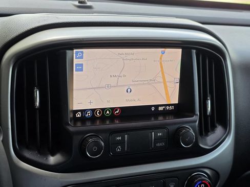 Used 2019 Chevrolet Colorado ZR2 AWD/4WD image 12
