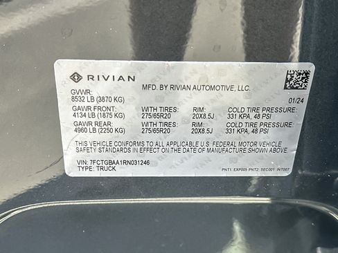 Used 2024 Rivian R1T Adventure Dual AWD/4WD image 25