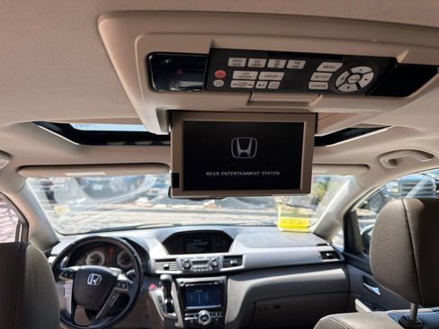 Used 2015 Honda Odyssey Touring Elite image 14