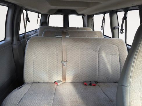 Used 2017 Chevrolet Express 3500 LT w/ LT Preferred Equipment Group image 12