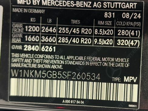 Used 2025 Mercedes-Benz GLC 350e GLC 350e w/ AMG Line image 40