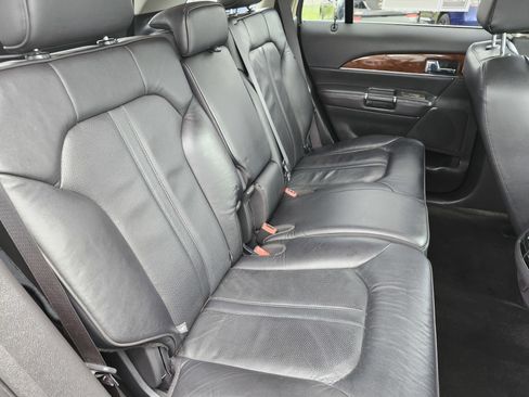 Used 2014 Lincoln MKX AWD w/ Equipment Group 101A image 22