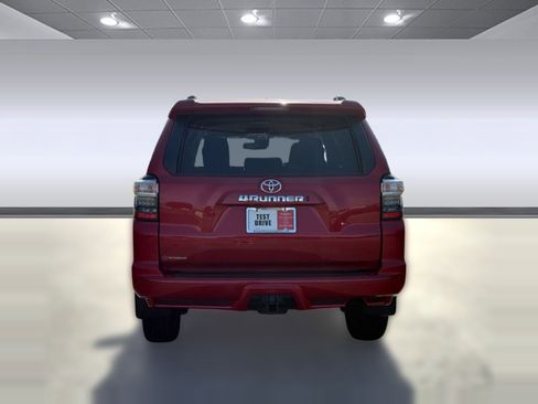 Used 2022 Toyota 4Runner TRD Sport image 9