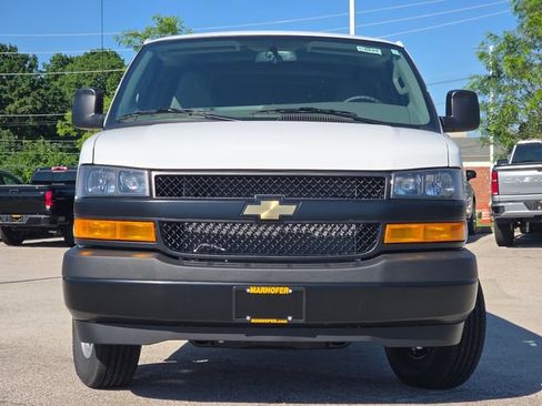 New 2026 Chevrolet Express 2500 w/ Driver Convenience Package RWD image 7