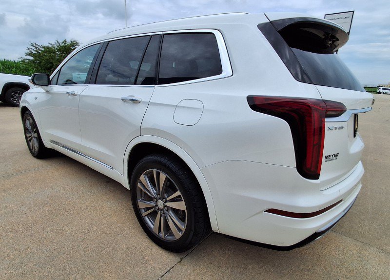Used 2021 Cadillac XT6 Premium Luxury FWD image 6
