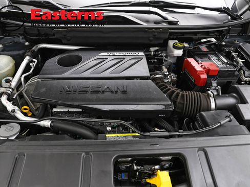 Used 2023 Nissan Rogue S AWD/4WD image 7