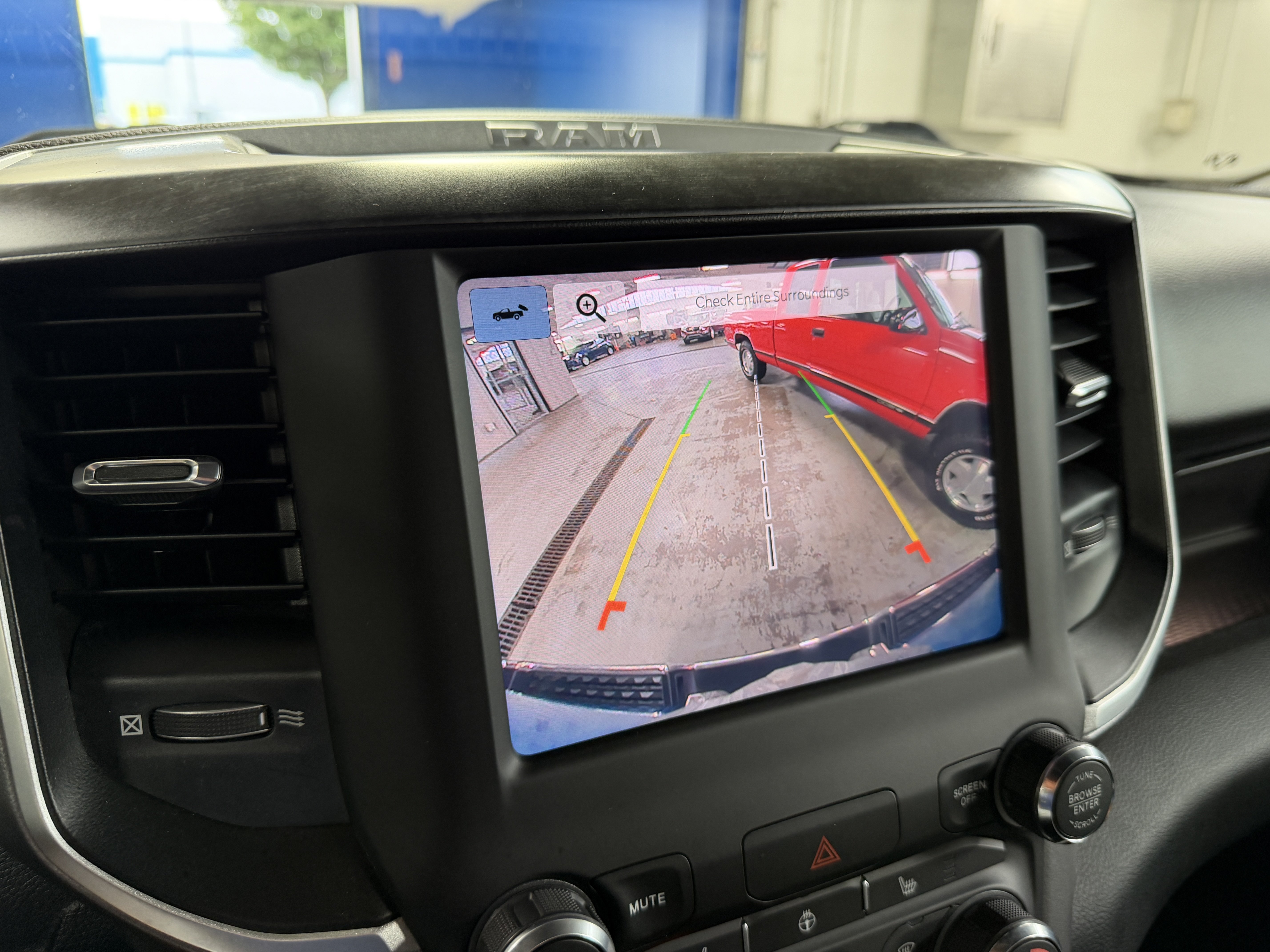 Used 2022 RAM 1500 Big Horn AWD/4WD image 24