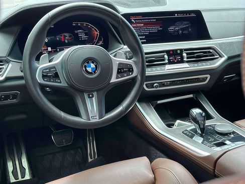Used 2021 BMW X5 xDrive40i w/ M Sport Package AWD/4WD image 12