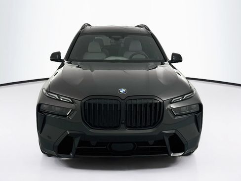Used 2024 BMW X7 xDrive40i w/ Executive Package AWD/4WD image 2