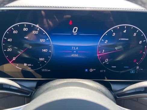 Used 2026 Mercedes-Benz GLC 300 4MATIC image 34