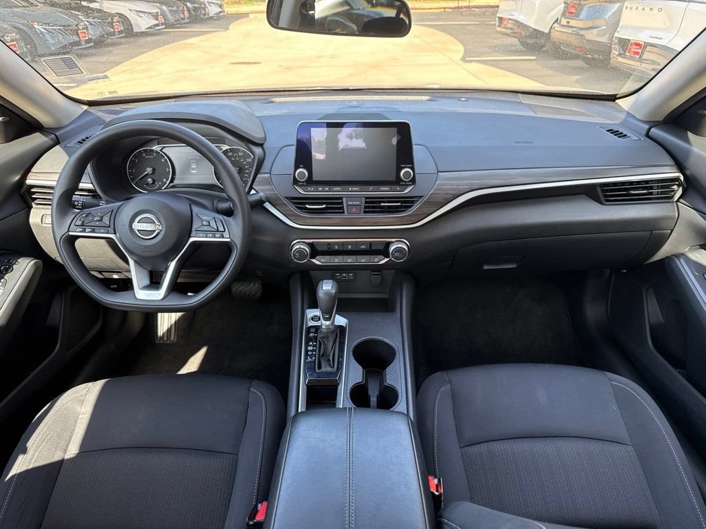 Certified 2025 Nissan Altima 2.5 SV FWD image 26