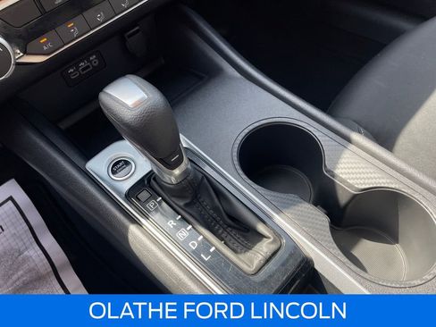 Used 2025 Nissan Altima 2.5 SV image 10