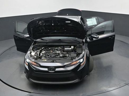 Used 2024 Toyota Corolla LE image 41