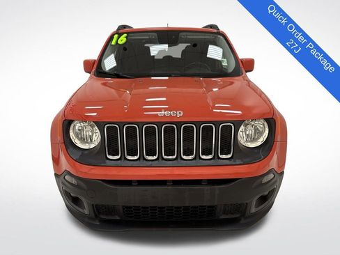 Used 2016 Jeep Renegade Latitude w/ Safety & Security Group image 2