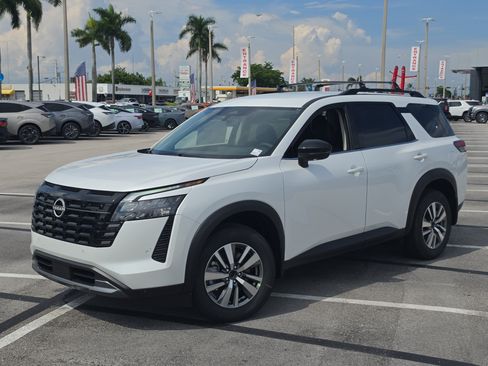 New 2026 Nissan Pathfinder SL FWD image 25