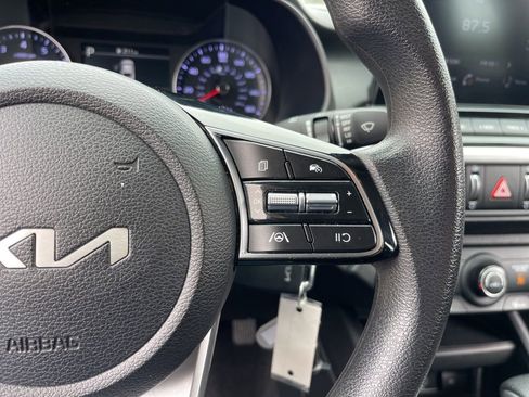 Used 2024 Kia Forte LXS image 17