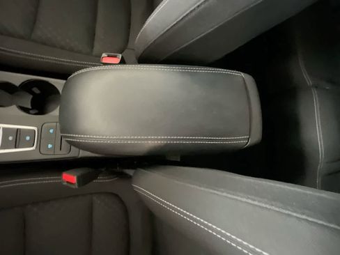 Used 2024 Ford Escape Active AWD/4WD image 21