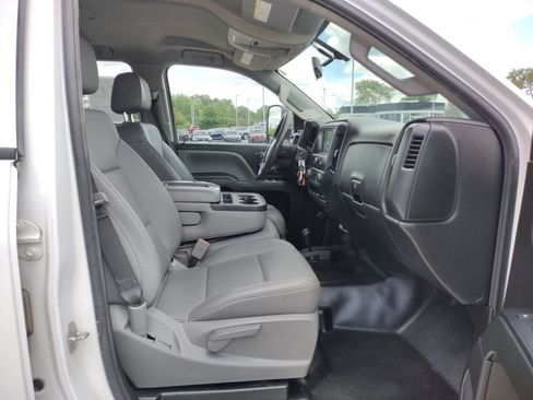 Used 2019 Chevrolet Silverado 2500 W/T AWD/4WD image 15