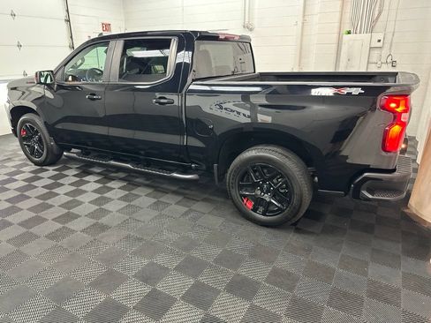 Used 2025 Chevrolet Silverado 1500 RST w/ Redline Edition AWD/4WD image 6