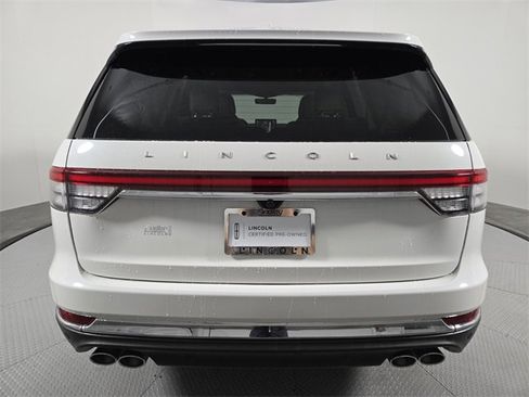 Certified 2023 Lincoln Aviator Reserve w/ Equipment Group 201A image 5