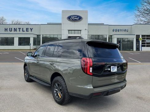 Used 2025 Ford Expedition Tremor image 6