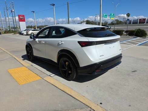 Used 2024 Nissan Ariya FWD image 6