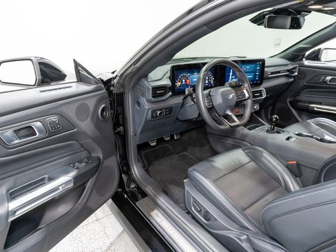 Used 2024 Ford Mustang GT Premium RWD image 13