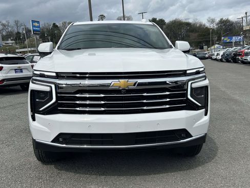 New 2026 Chevrolet Suburban LT w/ Comfort Package image 8