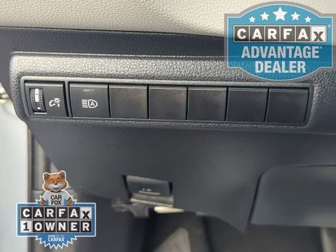 Used 2022 Toyota Corolla LE image 11