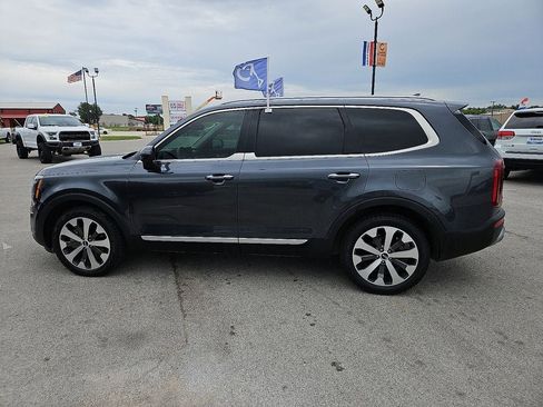 Used 2020 Kia Telluride S FWD image 3