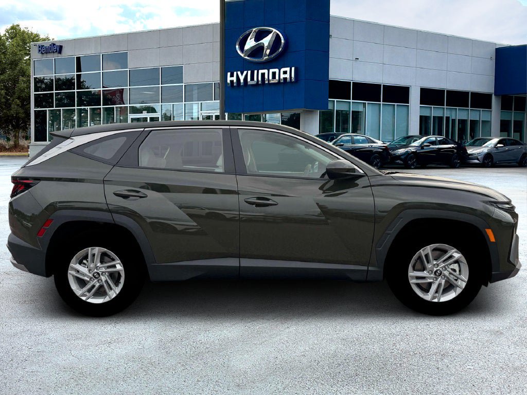 New 2026 Hyundai Tucson SE FWD image 11