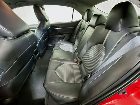 Used 2024 Toyota Camry SE image 22
