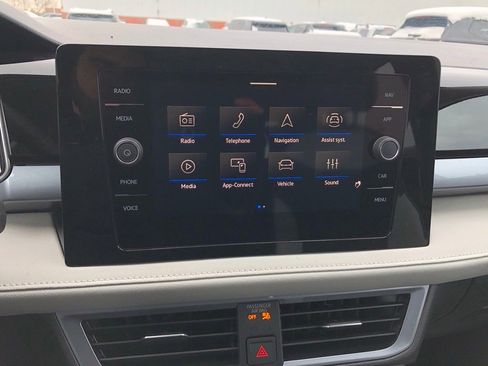 New 2026 Volkswagen Taos SEL AWD/4WD image 23