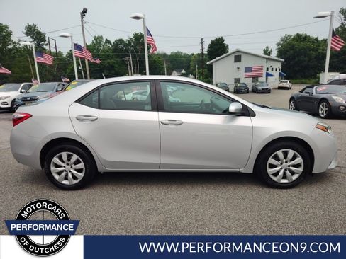 Used 2014 Toyota Corolla LE FWD image 2