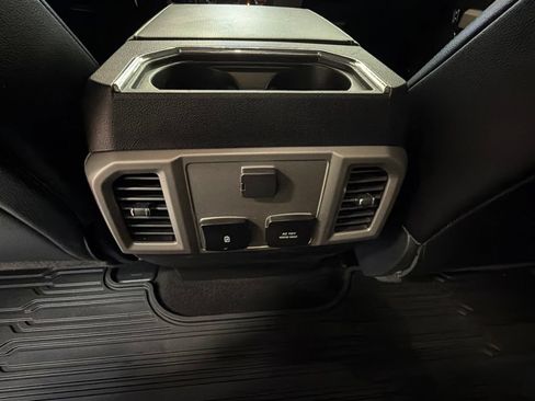 Used 2018 Ford F250 Lariat w/ Tow Technology Bundle AWD/4WD image 14