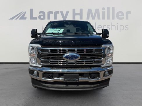 New 2026 Ford F350 XLT w/ FX4 Off-Road Package image 8