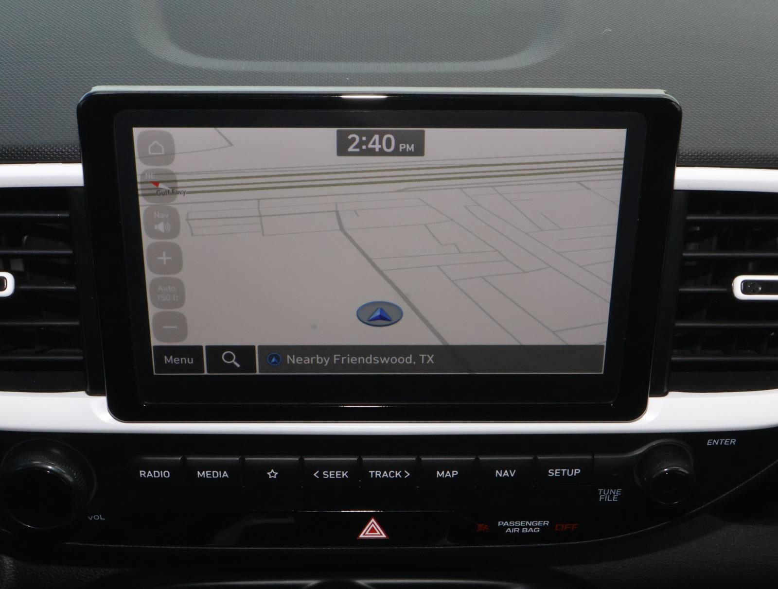 Used 2025 Hyundai Venue Limited FWD image 23