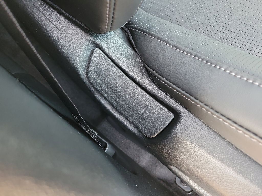 New 2026 Kia Sorento S w/ S Panoramic Sunroof Package FWD image 9
