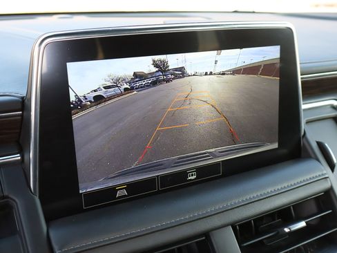 Used 2021 Chevrolet Tahoe Z71 image 6