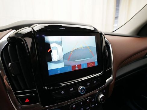 Used 2018 Chevrolet Traverse High Country image 21