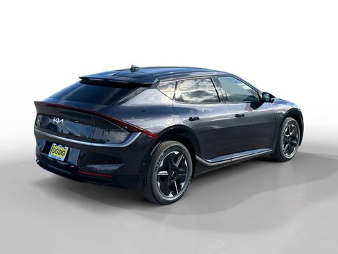 New 2025 Kia EV6 Wind image 5