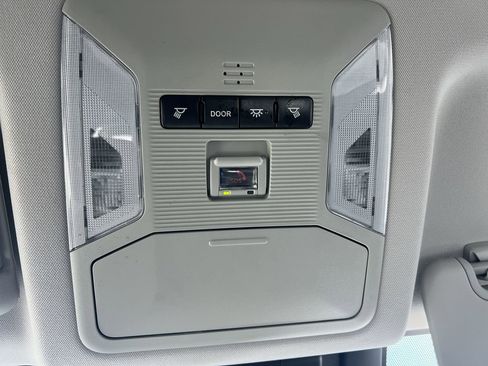 Used 2020 Toyota RAV4 XLE w/ XLE Grade Weather Package image 28