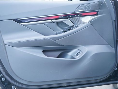 New 2026 BMW 540i xDrive w/ M Sport Package image 10