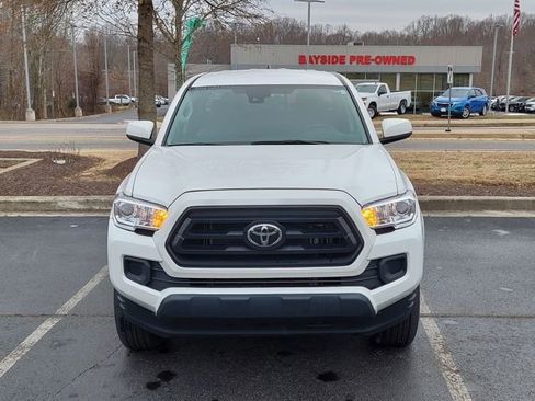 Used 2022 Toyota Tacoma SR image 5