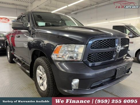Used 2018 RAM 1500 Express AWD/4WD image 4