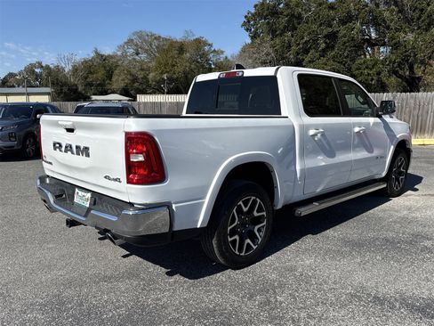 Used 2025 RAM 1500 Laramie image 5